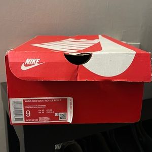 WMNS NIKE COURT ROYALE AC SLP